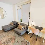 Appartamento Stylish 50m2 Two-bedroom - Sd23k
