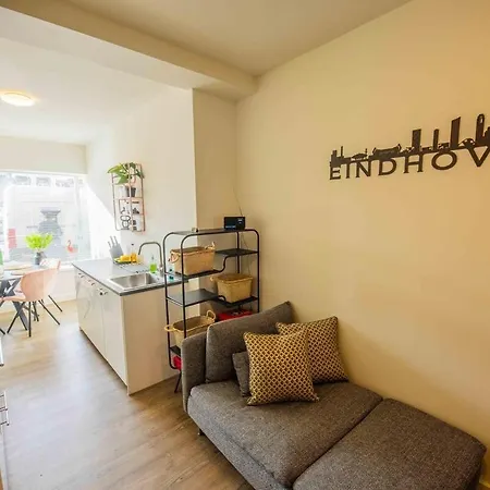 Stylish 50m2 Two-bedroom - Sd23k 埃因霍温